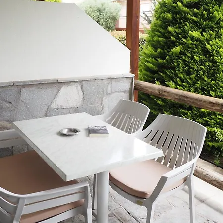 Leonidas Apartments And Suites Μόλα Καλύβα Εξωτερικό φωτογραφία