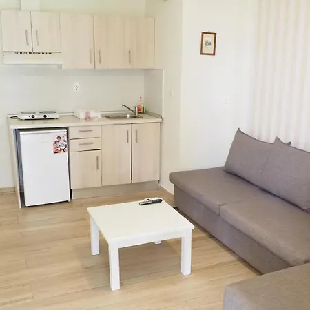 Leonidas Apartments And Suites Μόλα Καλύβα Εξωτερικό φωτογραφία