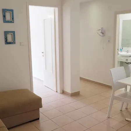 Leonidas Apartments And Suites Μόλα Καλύβα Εξωτερικό φωτογραφία