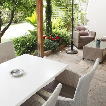 Leonidas Apartments And Suites Μόλα Καλύβα Εξωτερικό φωτογραφία