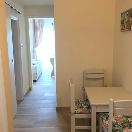 Leonidas Apartments And Suites Μόλα Καλύβα Εξωτερικό φωτογραφία