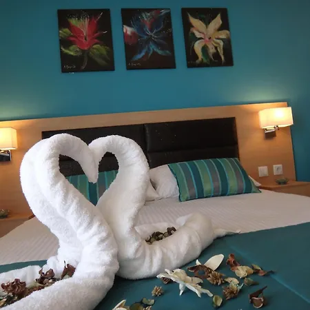Leonidas Apartments And Suites Μόλα Καλύβα Εξωτερικό φωτογραφία